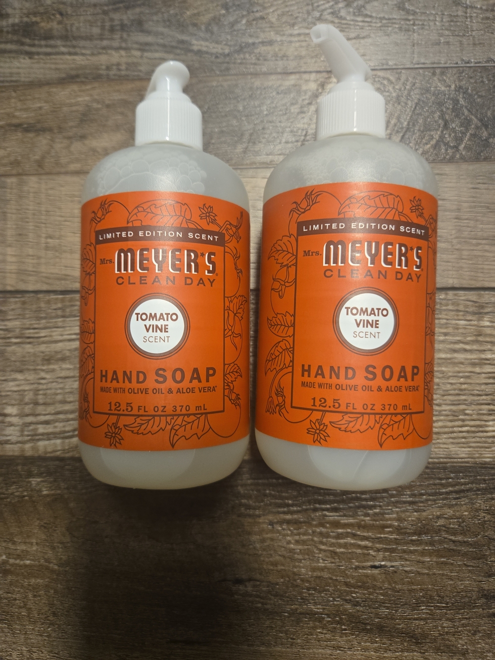 Mrs. Meyer's Tomato Vine Scented Hand Soap Cleanser (12.5 fl oz)